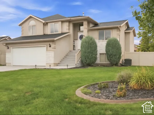 1808 Heritage Pkwy, Syracuse, UT 84075