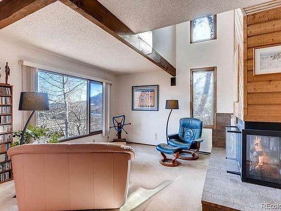 4th image of 3760 Lakebriar Dr
