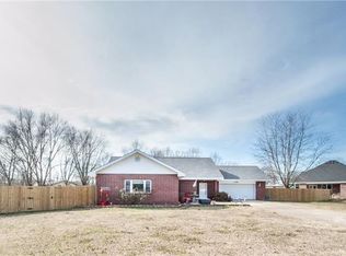 2050 Park Cir, Pea Ridge, AR 72751