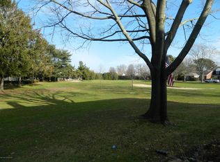 14 Cherry Ct, Spring Lake, NJ 07762