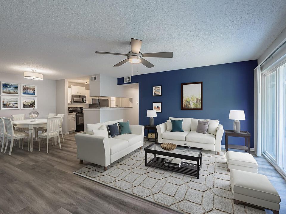 Spacious open floorplans at Arbors of Anderson apartments.