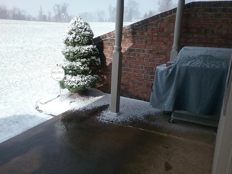 Covered back porch on Blackthorne Golf Course