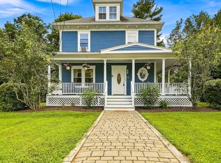 86 North St, Douglas, MA 01516