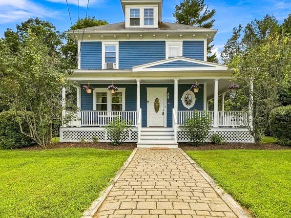 86 North St, Douglas, MA 01516