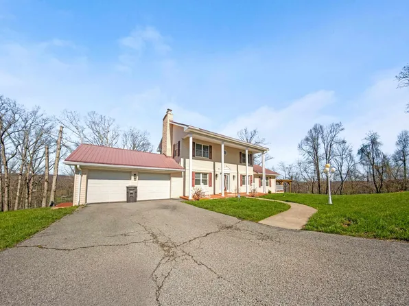 1410 Fairhill Dr, Ashland, KY 41102