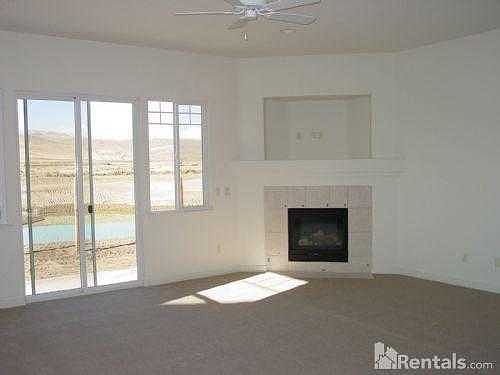 5th image of 1036 Harbor Town Cir