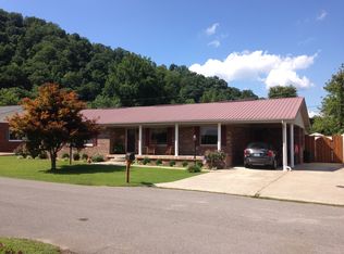 60 Lawson St, Prestonsburg, KY 41653