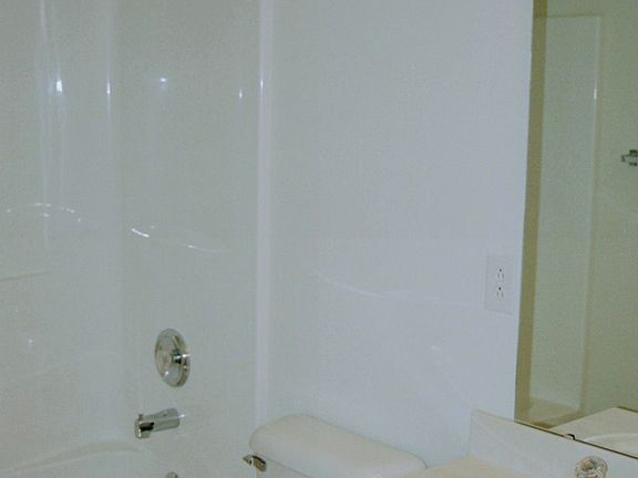 5th image of 6851 Hampshire Ct