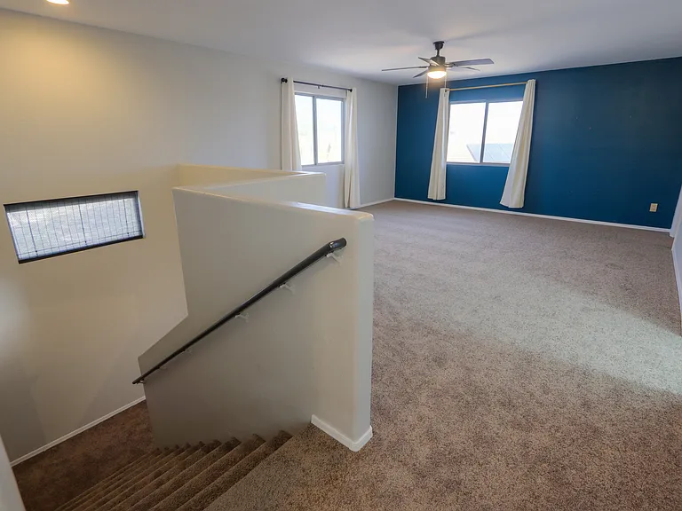 305 W Settlers Trl — Photo 18