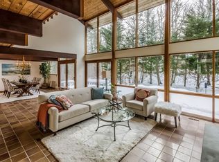 11 Wildflower Ln, Marion, MA 02738