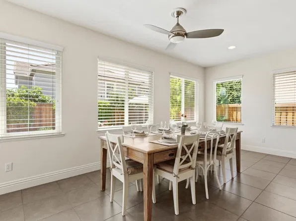 944 Station House Ln, Rocklin, CA 95765