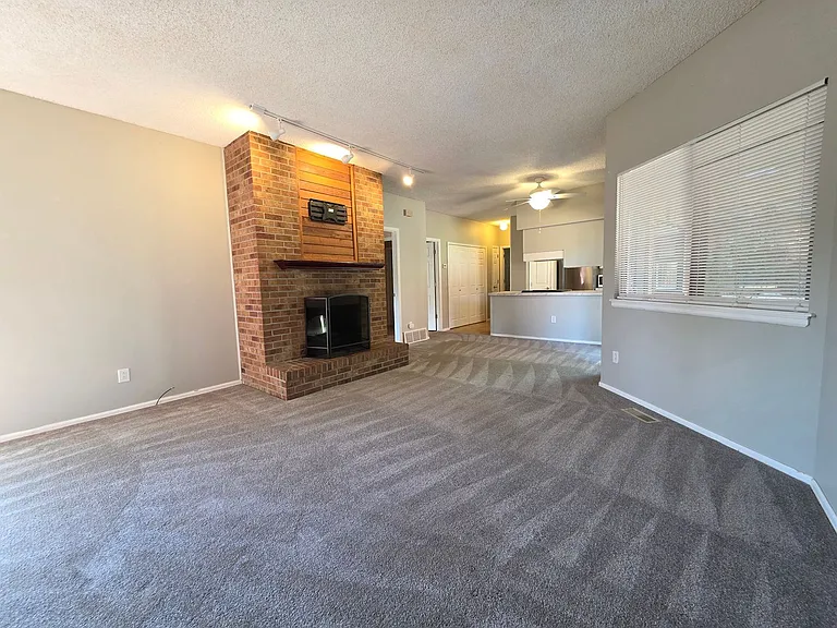 5014 Sunsuite Trl — Photo 3
