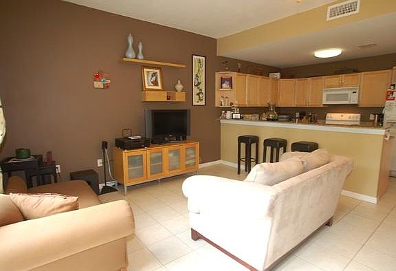 2nd image of 1279 NE 105th St #Townhouse 16
