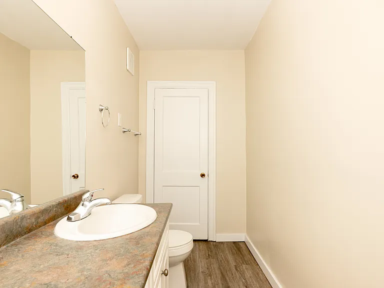 331 Marion St #2 — Photo 24