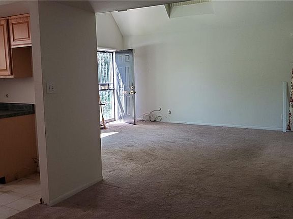 4th image of 1168 Atwood Dr #23-6