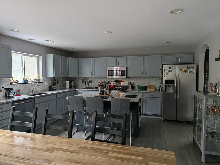 1662 Burnside Pl — Photo 6