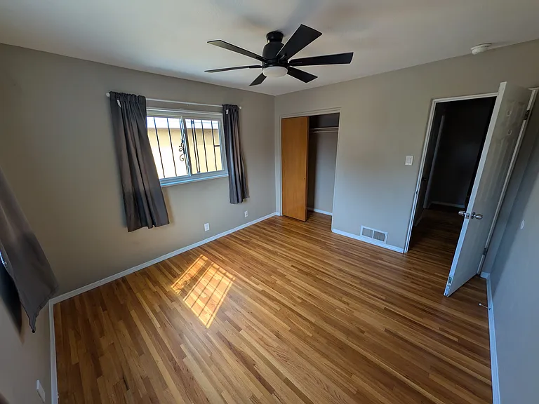 1015 Parsifal St NE — Photo 8