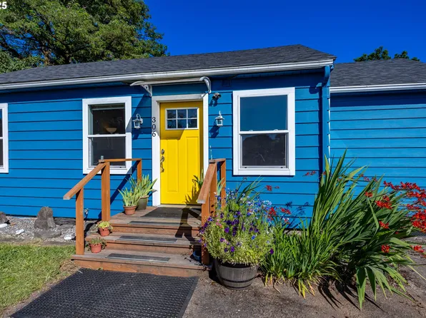 306 SE James St, Camas, WA 98607