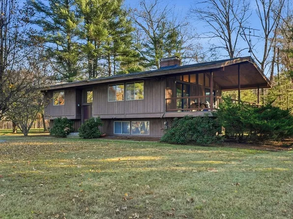 40 Ballardvale Rd, Andover, MA 01810