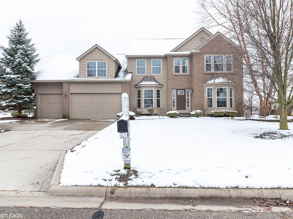 1st image of 3823 Mead Dr
