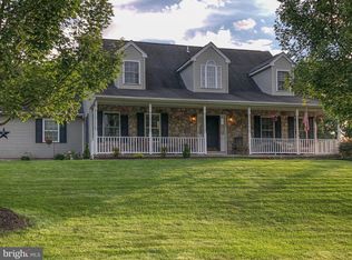 122 Bridgeview Dr, Perkasie, PA