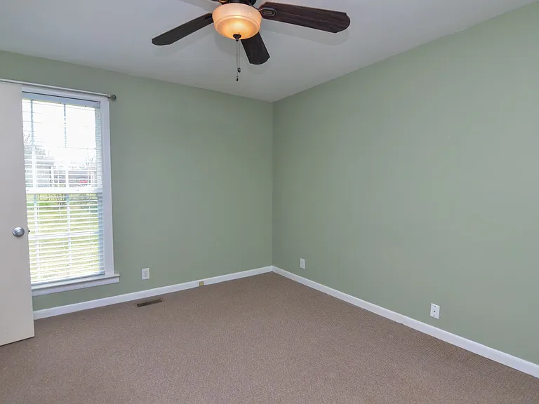 4924 Teton Dr — Photo 10