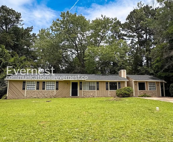 596 Crestmont Ct — Photo 1