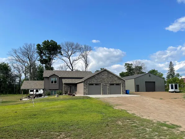 2033 316th Ln NW, Cambridge, MN 55008