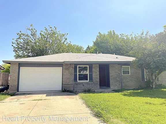 2nd image of 1501 Natches Dr