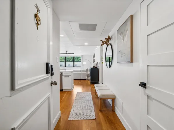 2965 Pharr Court South NW APT 416, Atlanta, GA 30305