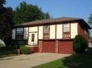 2408 SW 6th St, Blue Springs, MO 64014