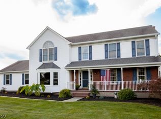 30 Farmhouse Rd, Milford, NJ 08848