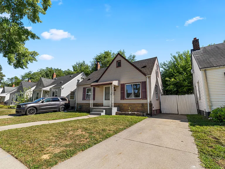 25477 Hopkins St — Photo 5