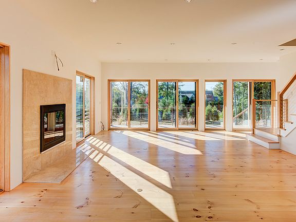 4th image of 5 Freds Ln