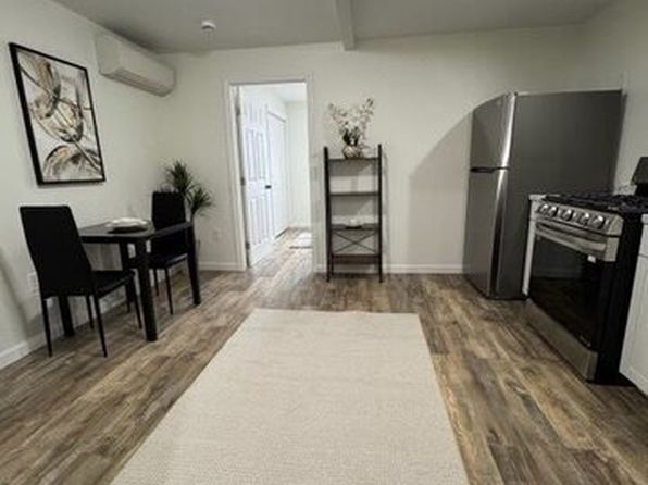 61 Colony St #3B