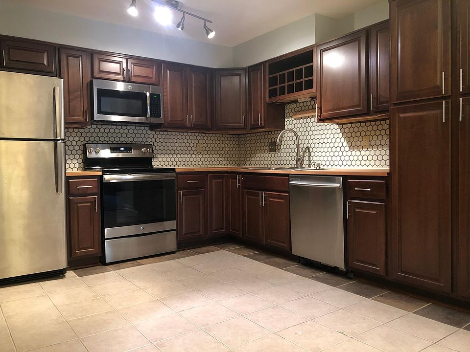 1st image of 4333 Jarboe St APT 8
