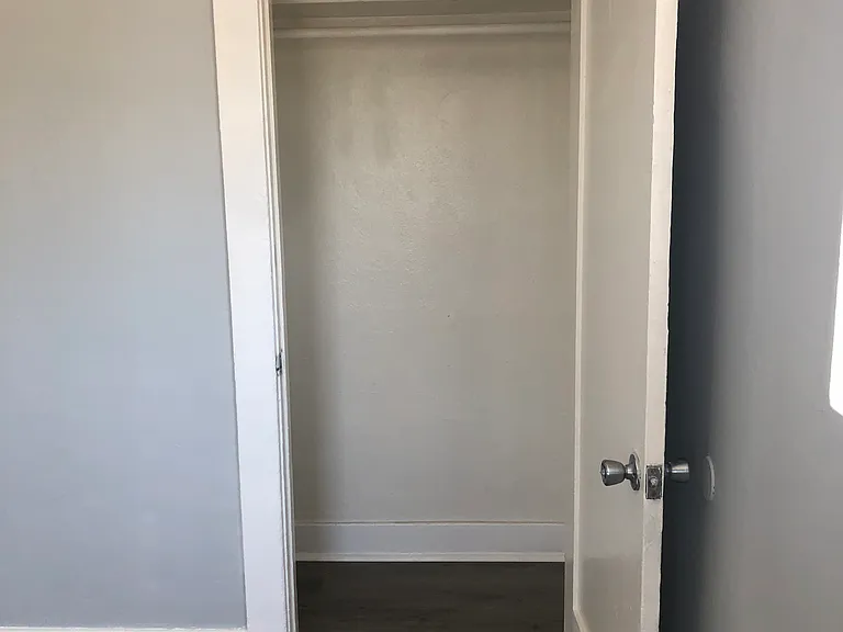 429 W Cowles St #429 — Photo 10