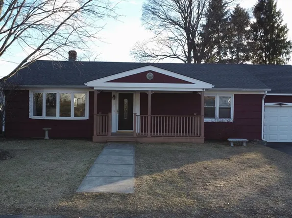 7 Nancy Dr, Webster, MA 01570