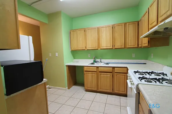 Rented by E and G Realty Group | media 11