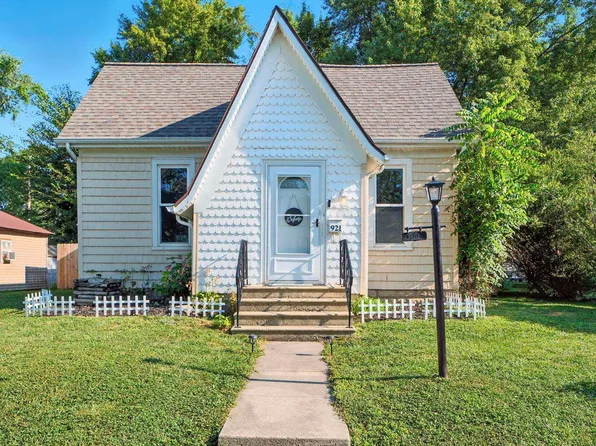 921 W Cherry St, Bluffton, IN 46714