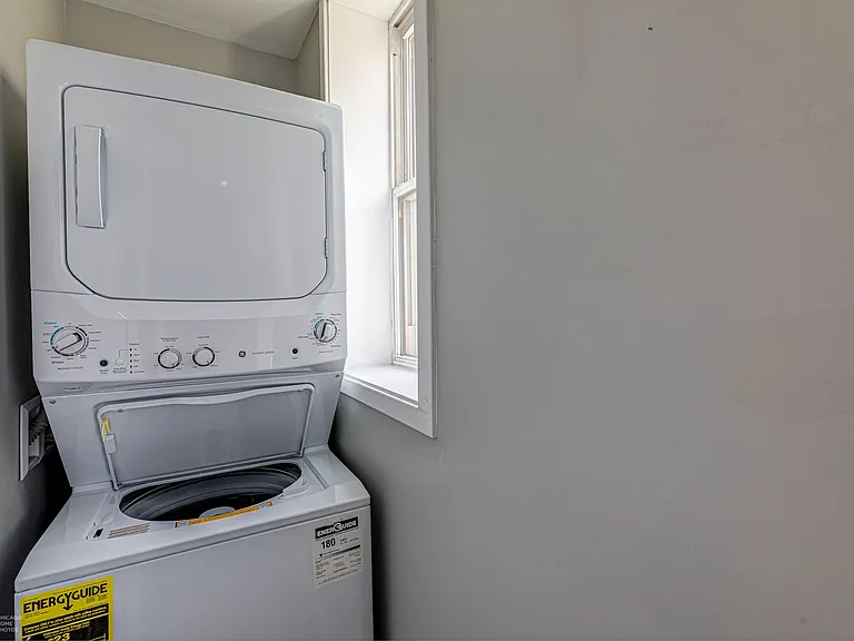 2501 N Southport Ave #3S — Photo 9