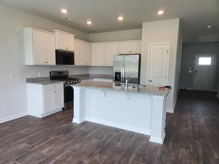 321 Bluebell Way — Photo 4