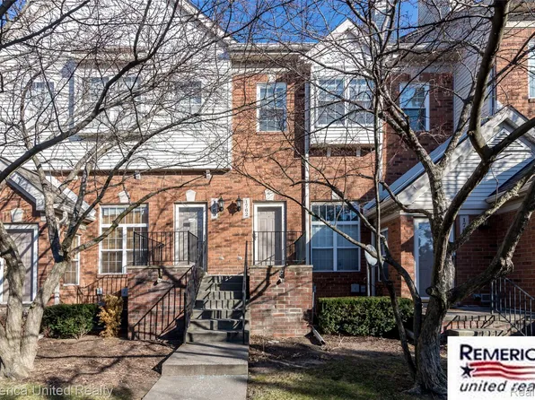 1762 Campau Farms Cir, Detroit, MI 48207