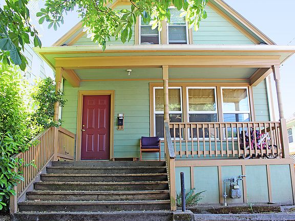 2nd image of 19 SE 30th Ave