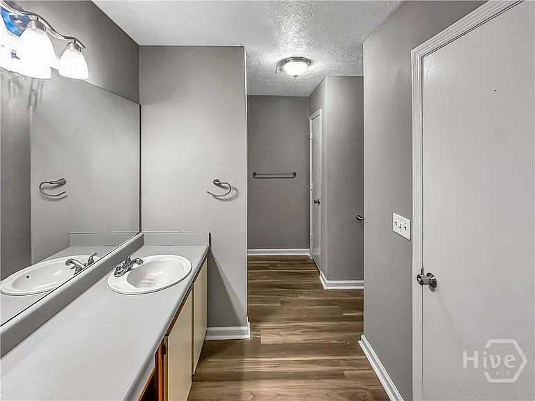 254 Bordeaux Ln — Photo 19