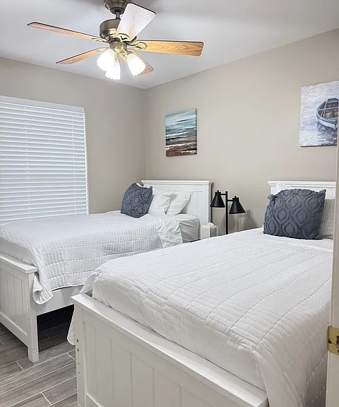 Twin Beds - bedroom 3