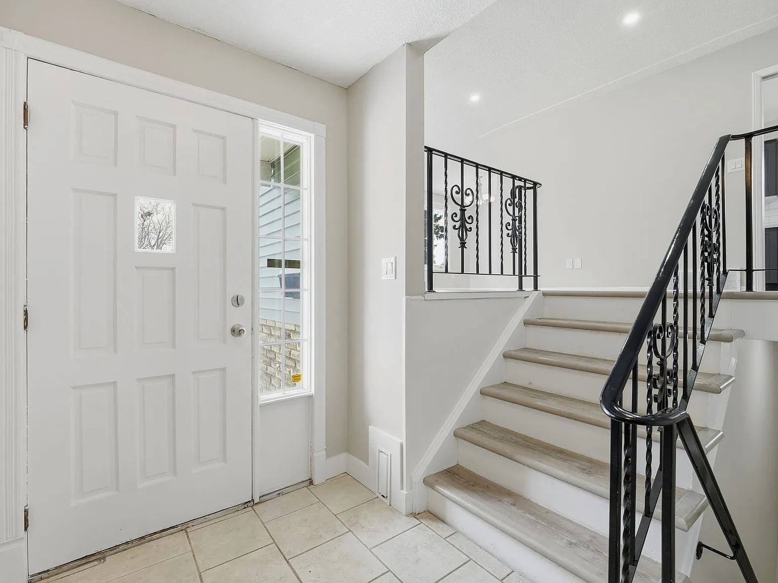 8230 Westwood St. — Photo 3