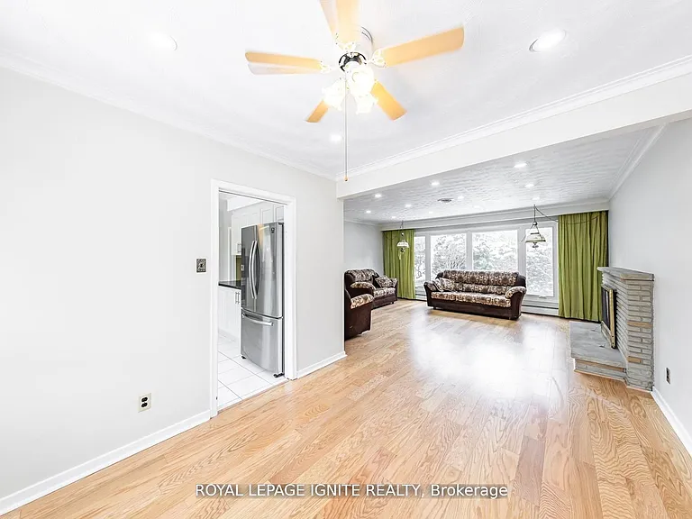 83 Deep Dene Dr #MAIN — Photo 20