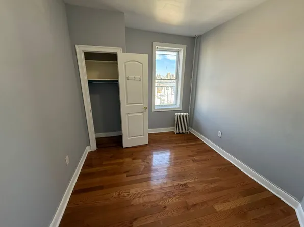 219 51st Street image 8 of 16