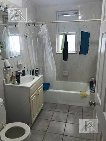 2 full bathrooms